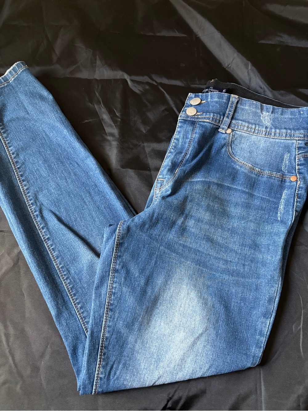Women's Skinny Blue Stretch Jeans - Classic Slim Fit